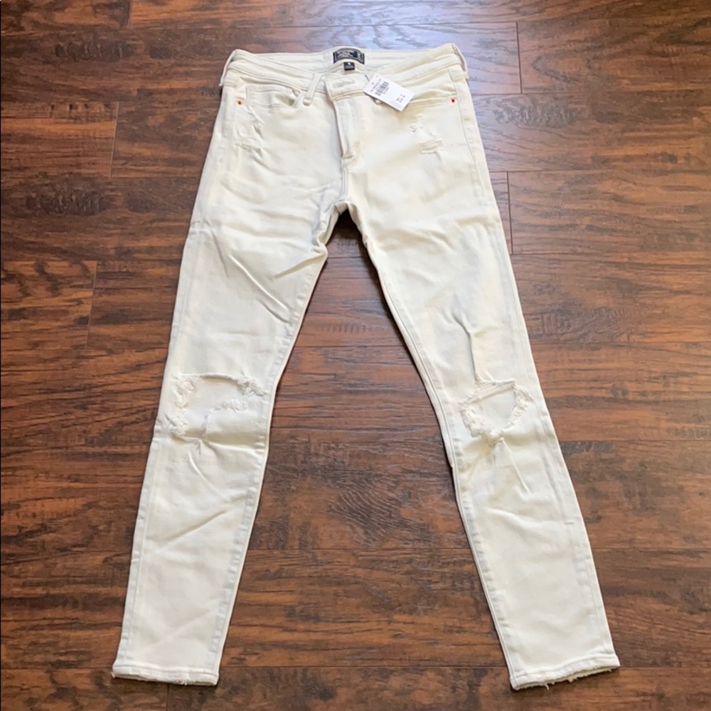 New Abercrombie jeans. Size 26 short